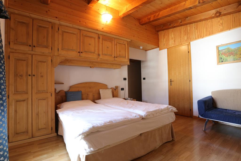 Albergo Centrale Forni di Sopra Habitación foto