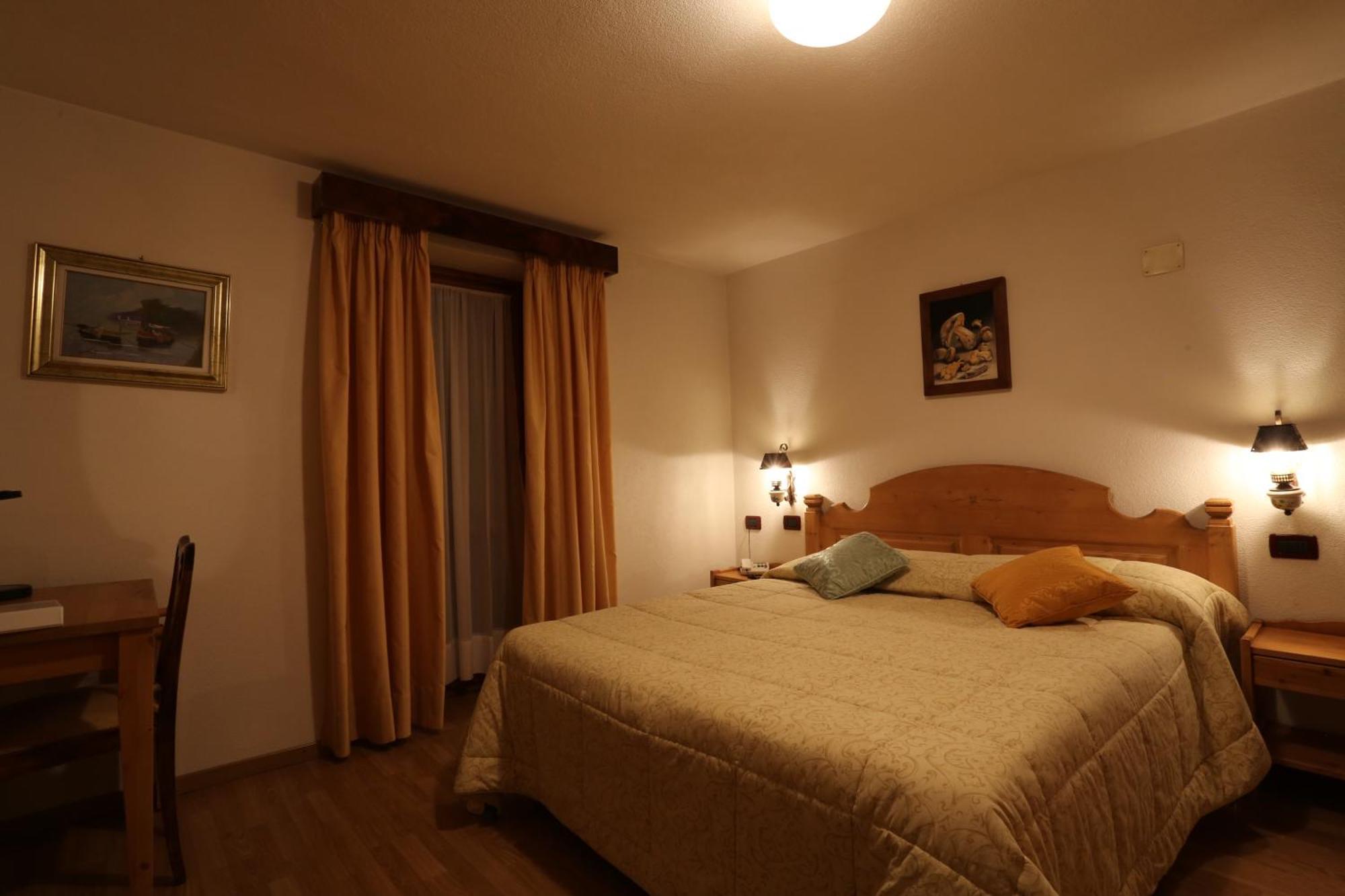 Albergo Centrale Forni di Sopra Habitación foto